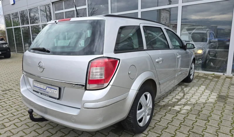 
								Opel Astra full									